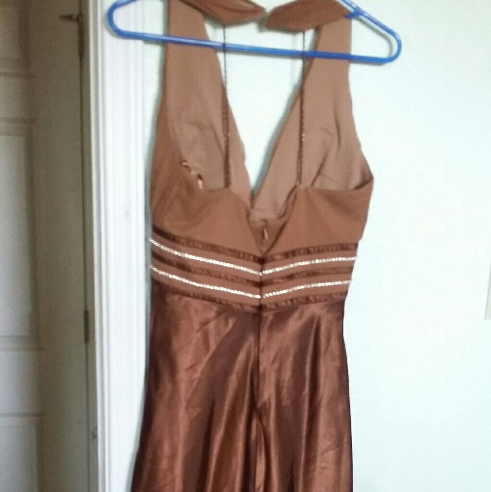Dress - Picture 2 of 4